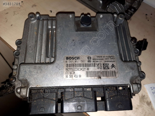 Peugeot-Citroen beyin 0 281 011 561