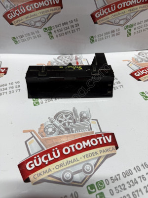 SUBARU İMPREZA DİJİTAL SAAT BİLGİ EKRANI ORİJİNAL SÖKME