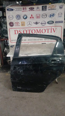 2013-2017 TOYOTA YARİS SOL ARKA KAPI