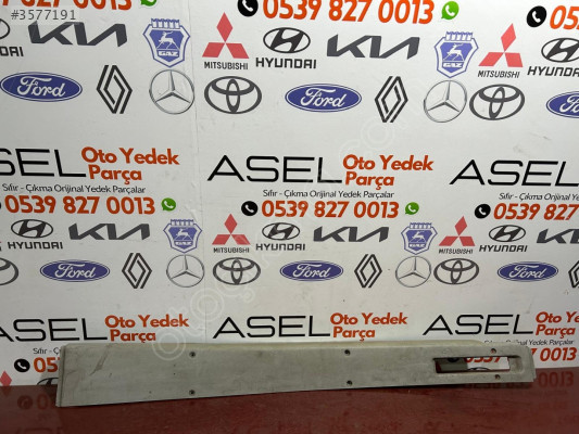 1301649070 Citroen JUMPER Sağ ÖN Direk Bakaliti Plastiği