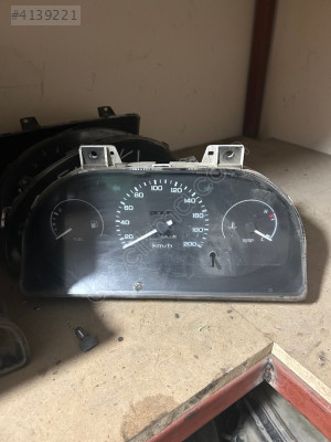 Hyundai excel gösterge paneli