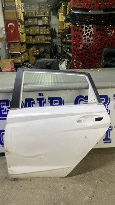 HYUNDAİ İ20 SOL ARKA KAPI 2021-2024