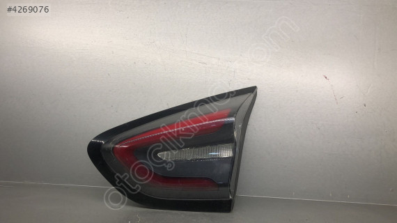 FORD PUMA ORJİNAL ÇIKMA SAĞ İÇ STOP