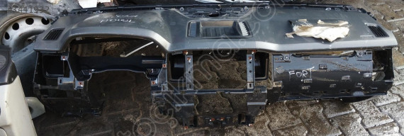 ford transit göğüslük