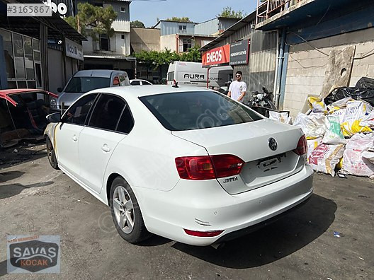 Volkswagen Jetta Sol Arka Çamurluk