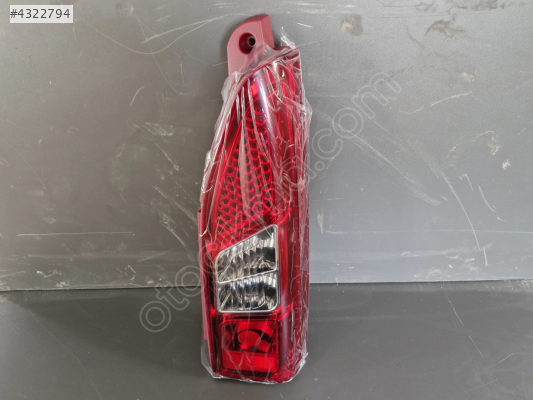 PEUGEOT PARTNER TEPE SAĞ STOP LAMBASI DUYSUZ SIFIR 2008-2012