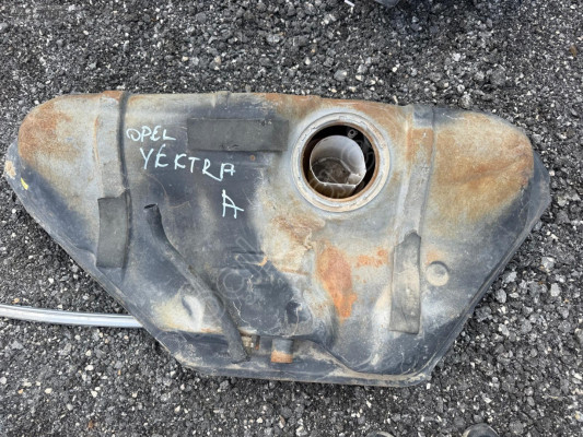 OPEL VECTRA A BENZİN DEPOSU ORJİNAL ÇIKMA 90-97 MODEL