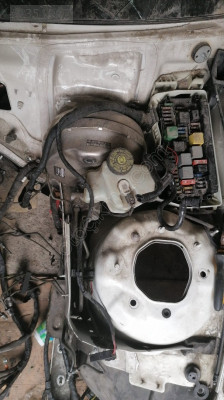 Mercedes 212 Sigorta Kutusu Vestoranz Komple Sökme Orjinal Çıkma