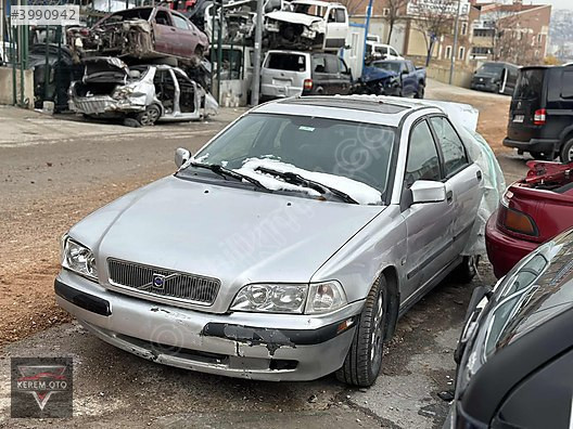 VOLVO S40 2.0 AKS