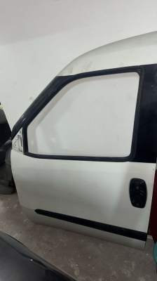 FİAT DOBLO SOL ÖN KAPI BEYAZ HATASIZ