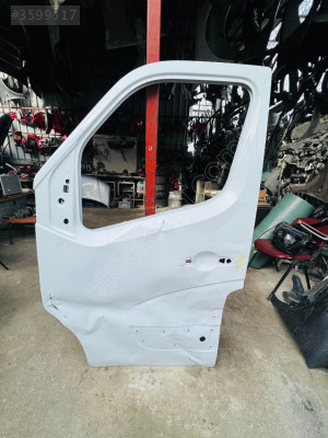 Renault master 3 çıkma ön sol kapı