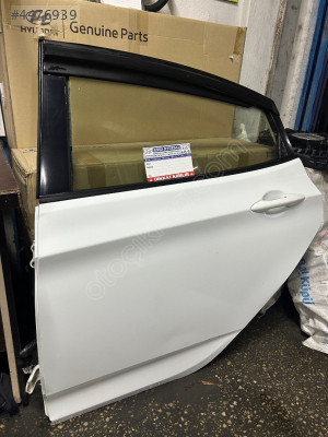 HYUNDAİ ACCENT BLUE SOL ARKA KAPI BEYAZ HATASIZ ORJİNAL