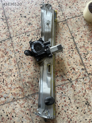 Egea sol arka cam krıkosu