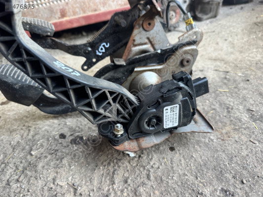 Peugeot 207 Elektirikli Gaz Pedalı