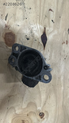 8200267625 RENAULT CLİO 2 SYMBOL SAĞ MOTOR KULAĞI