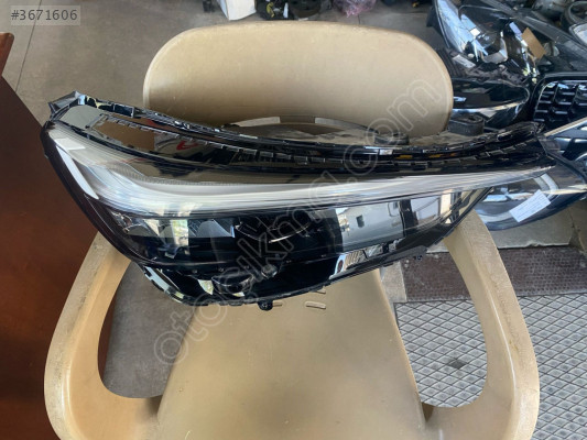 MİRİM OTODAN HONDA HRV SAĞ FAR