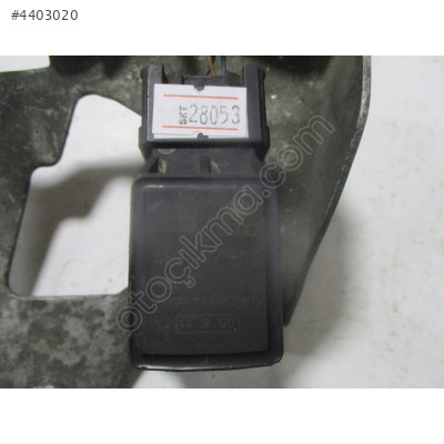 Volkswagen Audi Far Lambası Seviye Sensörü 4B0907503