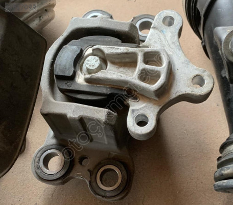 Volvo S60 MOTOR KULAĞI