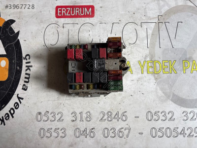 1332043080 BOXER DUCATO JUMPER Orijinal Çıkma Sigorta Kutusu