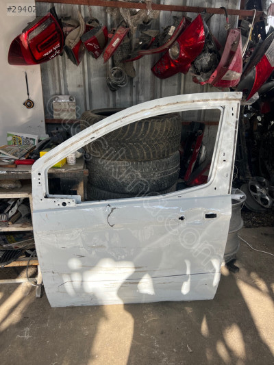 Ford coruıer çıkma orjınal ön sol kapı