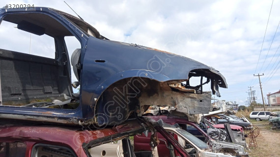 Fiat strada sağ ön çamurluk yedek parça