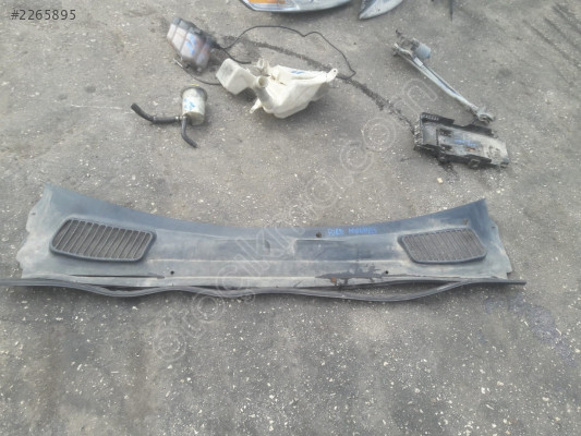 FORD MONDEO 2.0 DİZEL ÖN CAM IZGARASI
