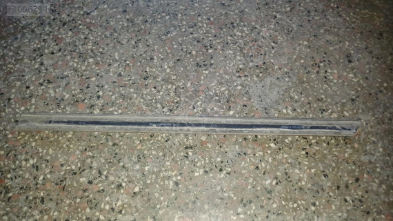 Opel Vectra A sağ arka kapı çıtası (lastik)