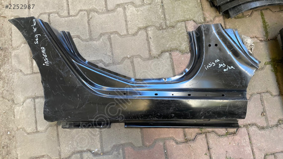 OPEL İNSİGNİA SAĞ ARKA MARŞBİYEL SACI CANCAN OPEL