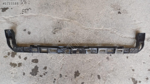 2005-2010 Volkswagen Passat B6 Arka Tampon Orta Braket