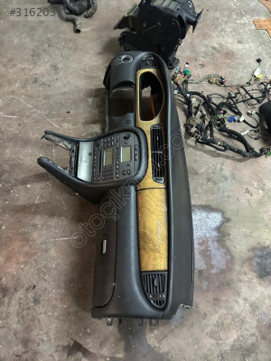 X Type Jaguar için Komple Torpido - Mert Oto Çıkma Parçalar