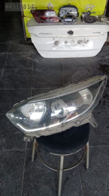 Renault Captur sol ön far orijinal