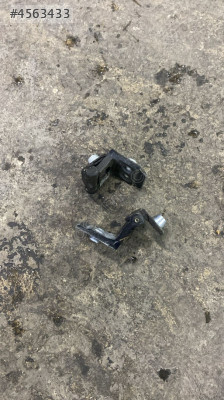 Pejo 206 sağ ön kapı menteşesi