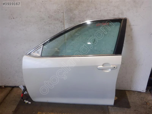 TOYOTA CAMRY ÇIKMA ORJİNAL KAPI