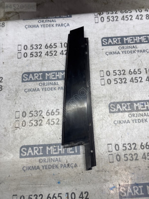 ÇIKMA BMW 3 SERİSİ E90 SOL ARKA KAPI DİREK KAPLAMASI