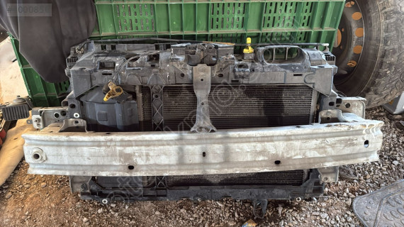 2016 Ford Courier 1.5 radyatör seti 25.000
