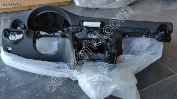 MERCEDES C W205 GÖĞÜS TORPİDO SİYAH DİKİŞSİZ 2056801704 SY