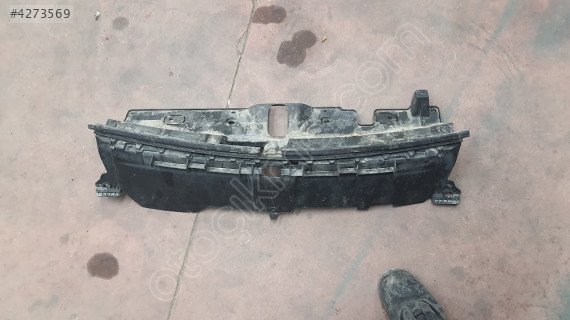 peugeot 2008  tampon üst destegi sefalılar oto cıkma