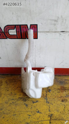 VOLKSWAGEN TİGUAN SİLECEK SU DEPOSU