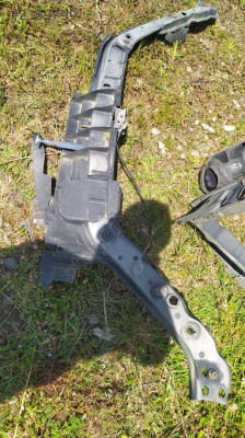 Ford Fiesta ön panel üst saçı çıkma