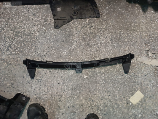 OPEL CORSA E ARKA TAMPON ORTA BRAKETİ ÇIKMA ORJİNAL YEDEK PARÇA