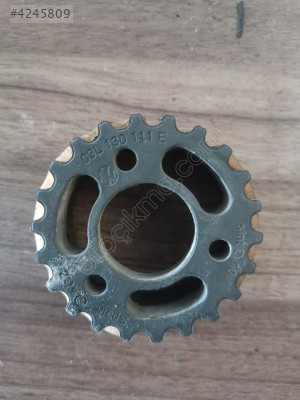 1.6 CAY motor dizel yakıt pompa kasnağı 03L130111