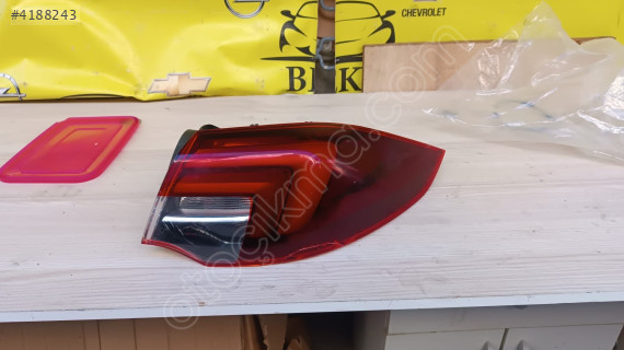 OPEL İNSİGNİA B SAĞ STOP ÇIKMA ORJİNAL YEDEK PARÇA