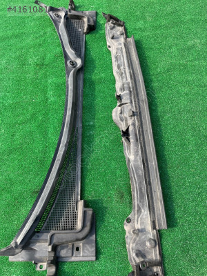 RENAULT TALİSMAN ÖN CAM IZGARASI