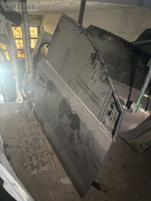 Volkswagen Polo sağ ön kapı