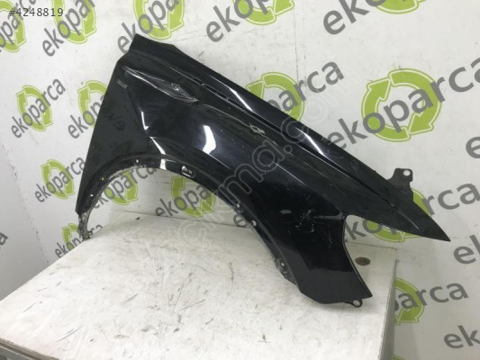 AUDI Q3 2019 2024 ÇAMURLUK ÖN SAĞ 83A821022