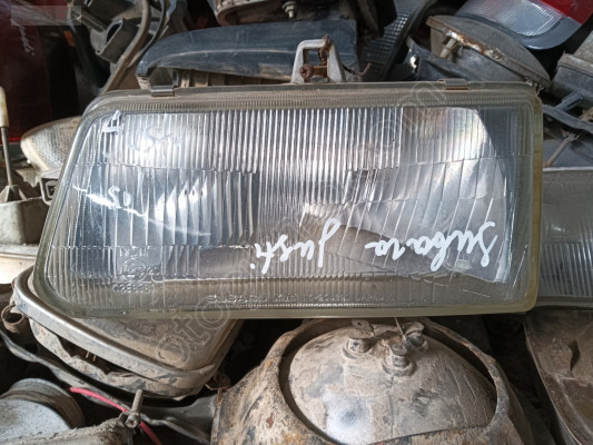 Subaru justy sol ön far