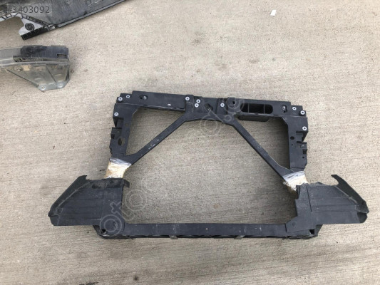 MG ZS ÖN PANEL