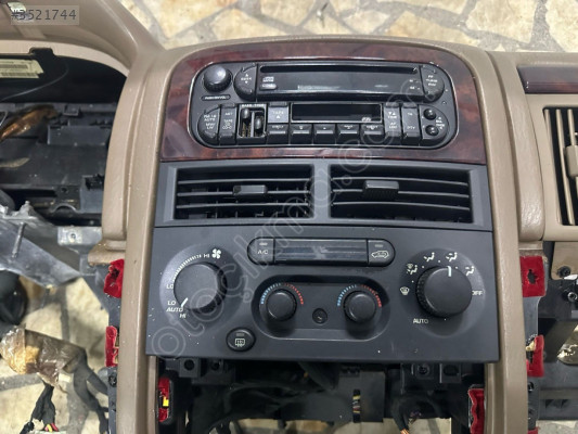 JEEP GRAND CHEROKEE WJ KOMPLE TORPİDO AYRI AYRI DA VERİLİR