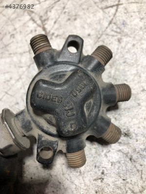 Renault Clio 2 Megane 2 Kango 1.5 DCI Yakıt Dağıtıcısı R9144Z010D