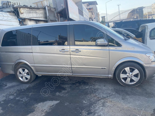 MERCEDES VİANO SAĞ ÖN KAPI KONUK OTO